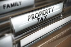 How do lease options work and property tax